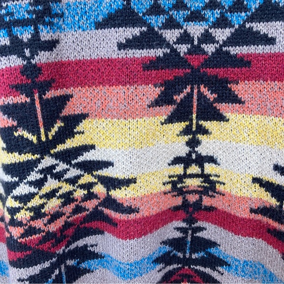 🍩 American Eagle Outfitters Aztec Print Open Front Poncho - Picture 6 of 8